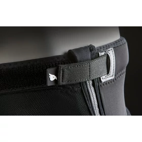 Bluegrass Solid D3O térdvédő [L] - RideShop.hu