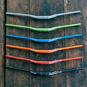 FUNN Speedrun Junior hajlított MTB kormány [kék] - RideShop.hu